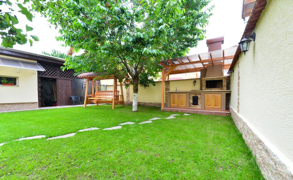 Casa Vio Otel Haţeg Dış mekan fotoğraf