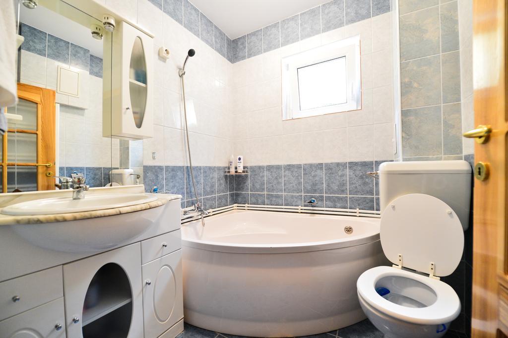 Casa Vio Otel Haţeg Dış mekan fotoğraf